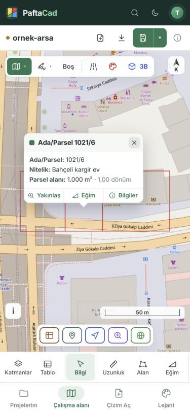 Parsele dokununca açılan kart: ada/parsel, nitelik ve alan